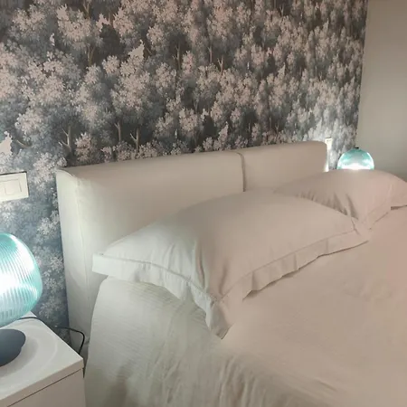 Primo Piano Apartment *